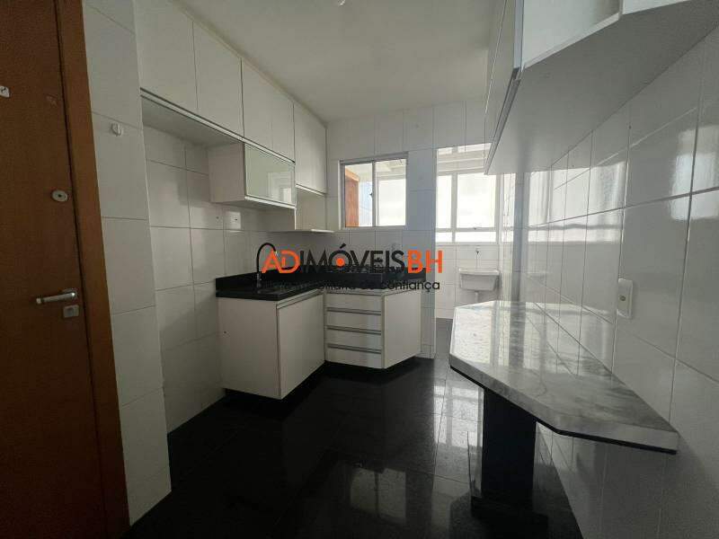 Apartamento à venda no Sagrada Família: 