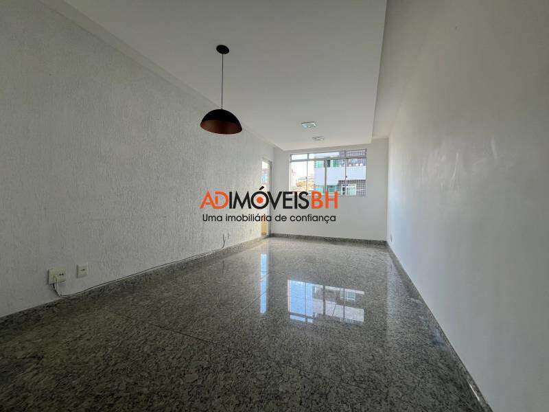 Apartamento à venda no Sagrada Família: 
