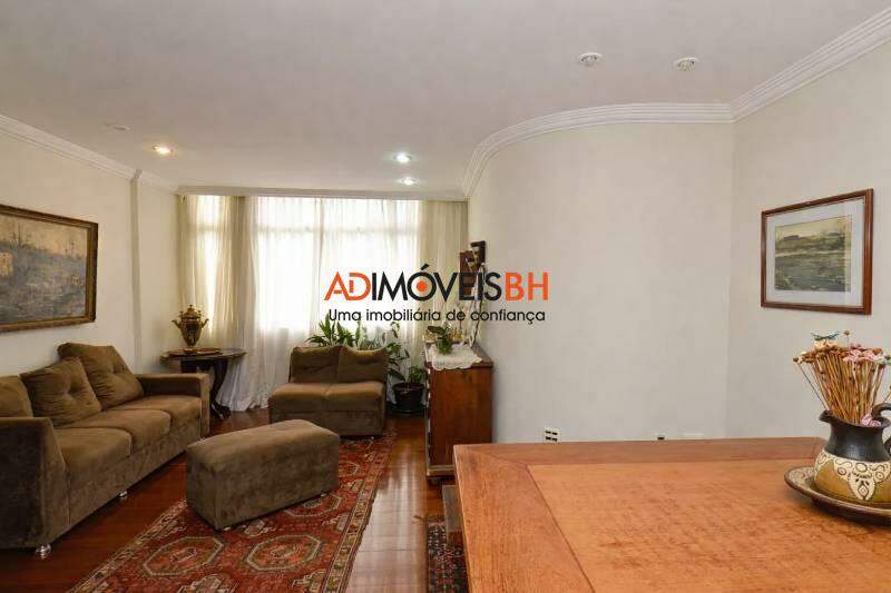 Apartamento à venda no Funcionários: 