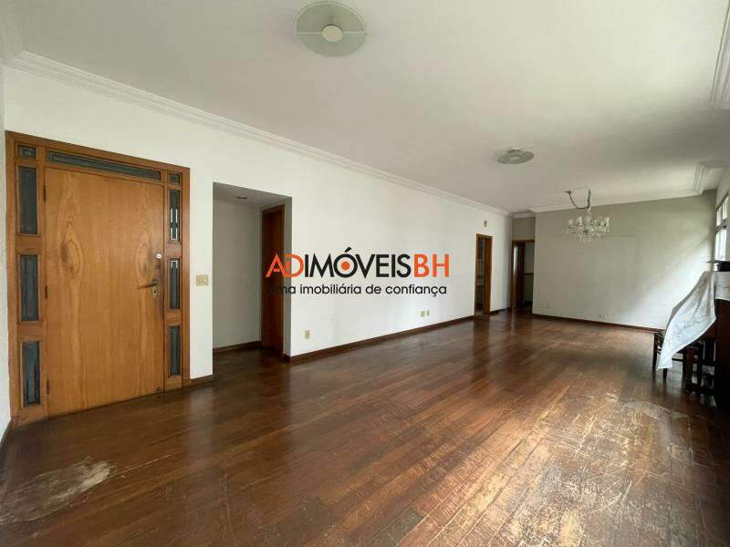 Apartamento à venda no Funcionários: 