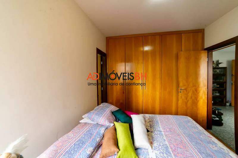 Apartamento à venda no Funcionários: 