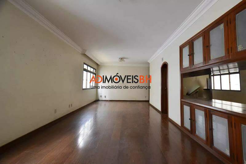Apartamento à venda no Funcionários: 