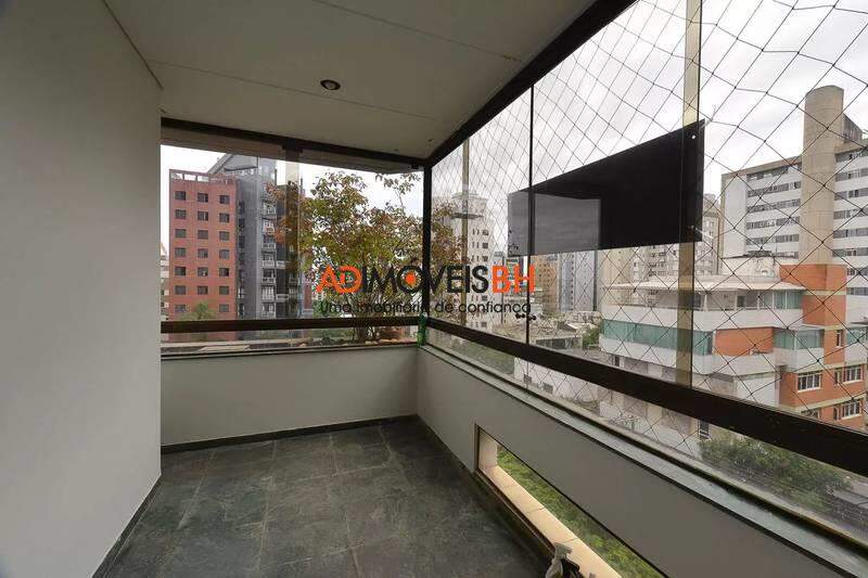 Apartamento à venda no Funcionários: 