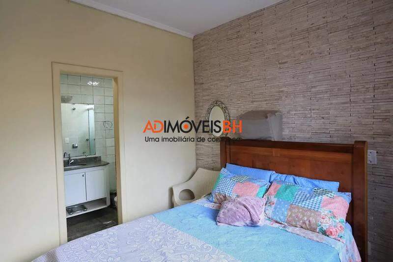 Apartamento à venda no Sagrada Família: 