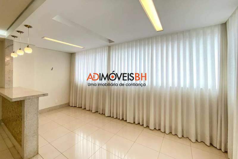 Apartamento à venda no Sagrada Família: 