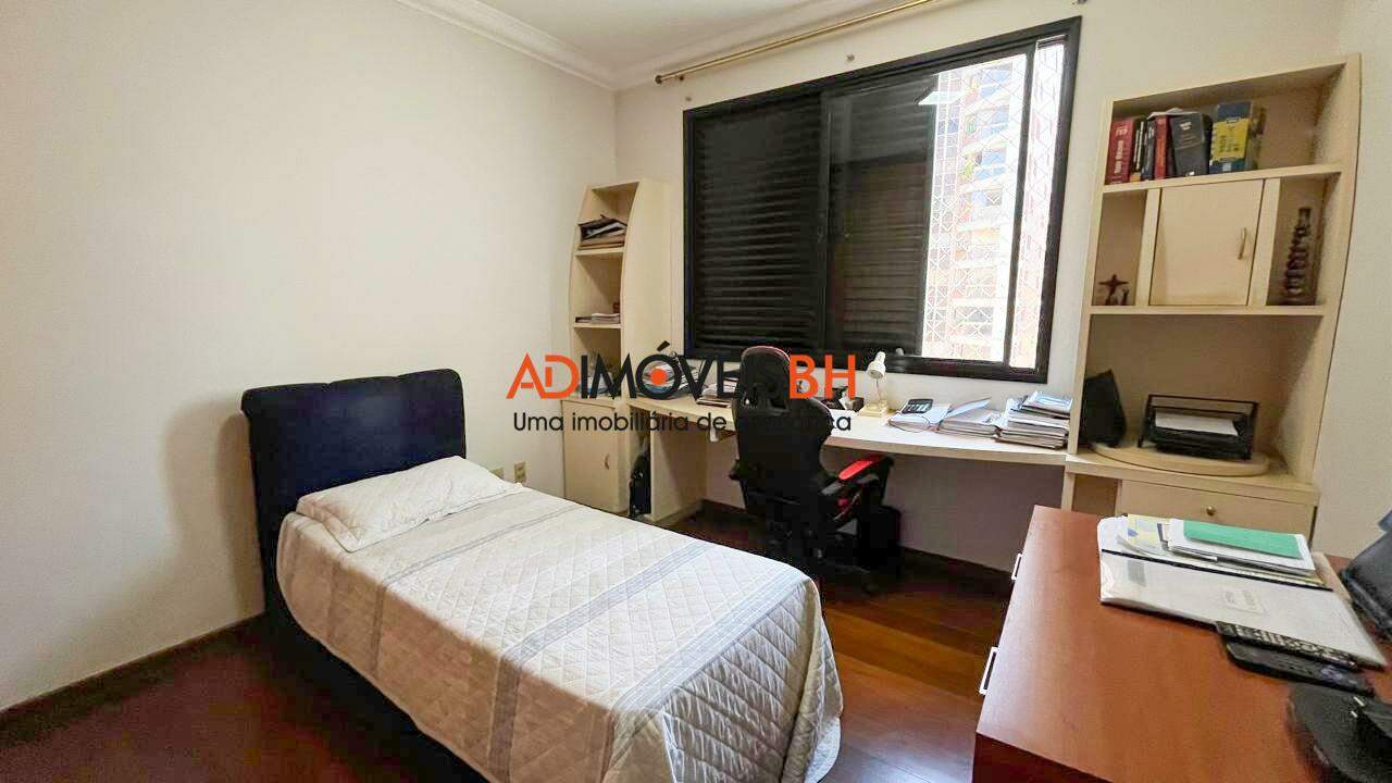 Apartamento à venda no Funcionários: 
