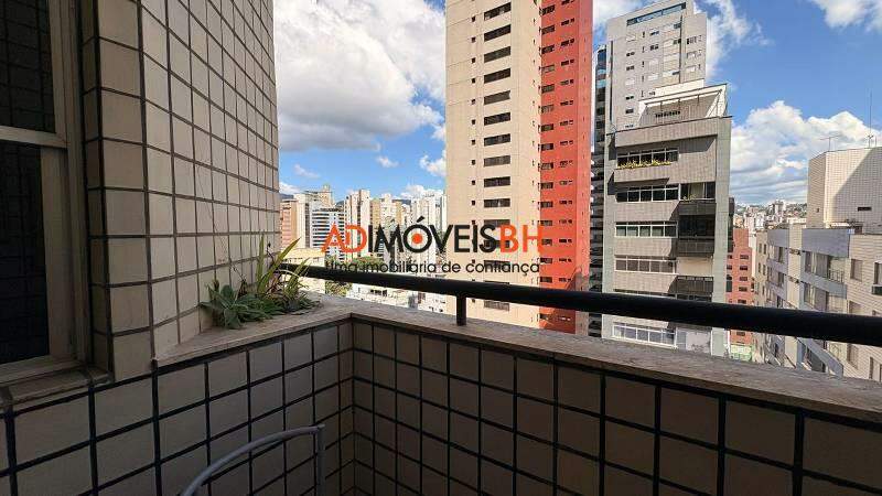Apartamento à venda no Lourdes: 