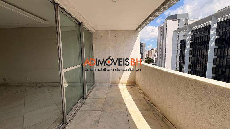 Apartamento à venda no Lourdes: 