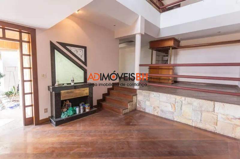 Casa Residencial à venda no Serra: 