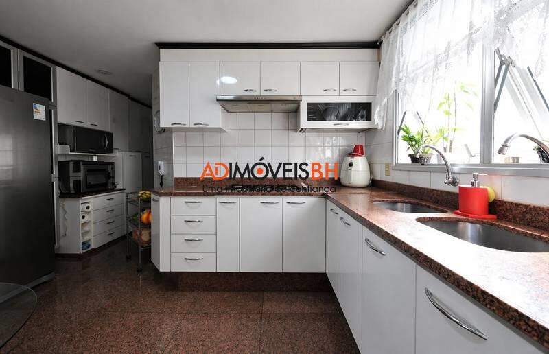 Apartamento à venda no Funcionários: 