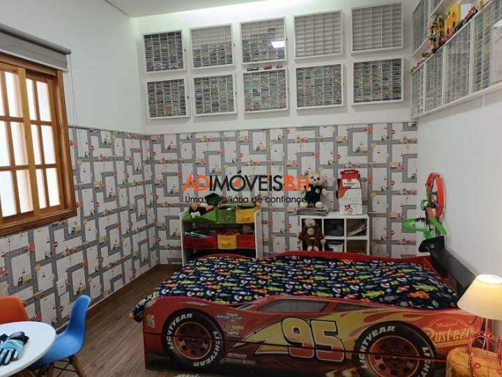Casa Residencial à venda no Jardim América: 