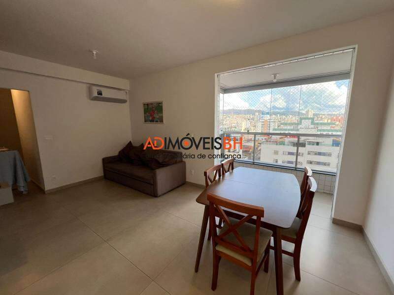 Apartamento à venda no Sagrada Família: 