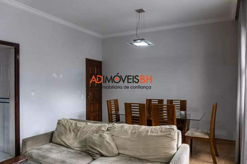 Apartamento à venda no Coração de Jesus: 