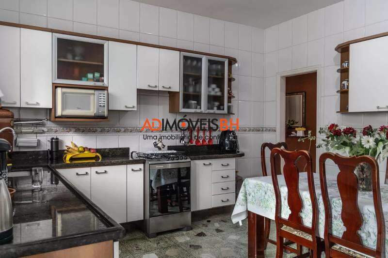 Apartamento à venda no Coração de Jesus: 