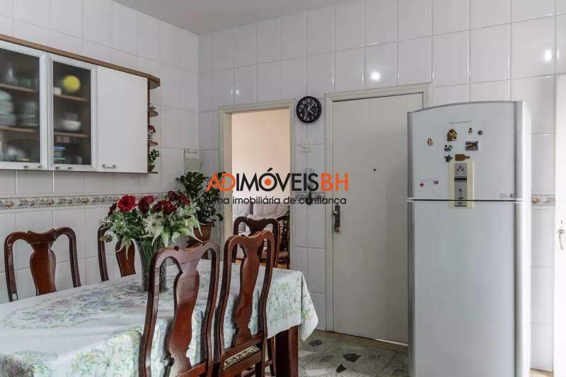 Apartamento à venda no Coração de Jesus: 