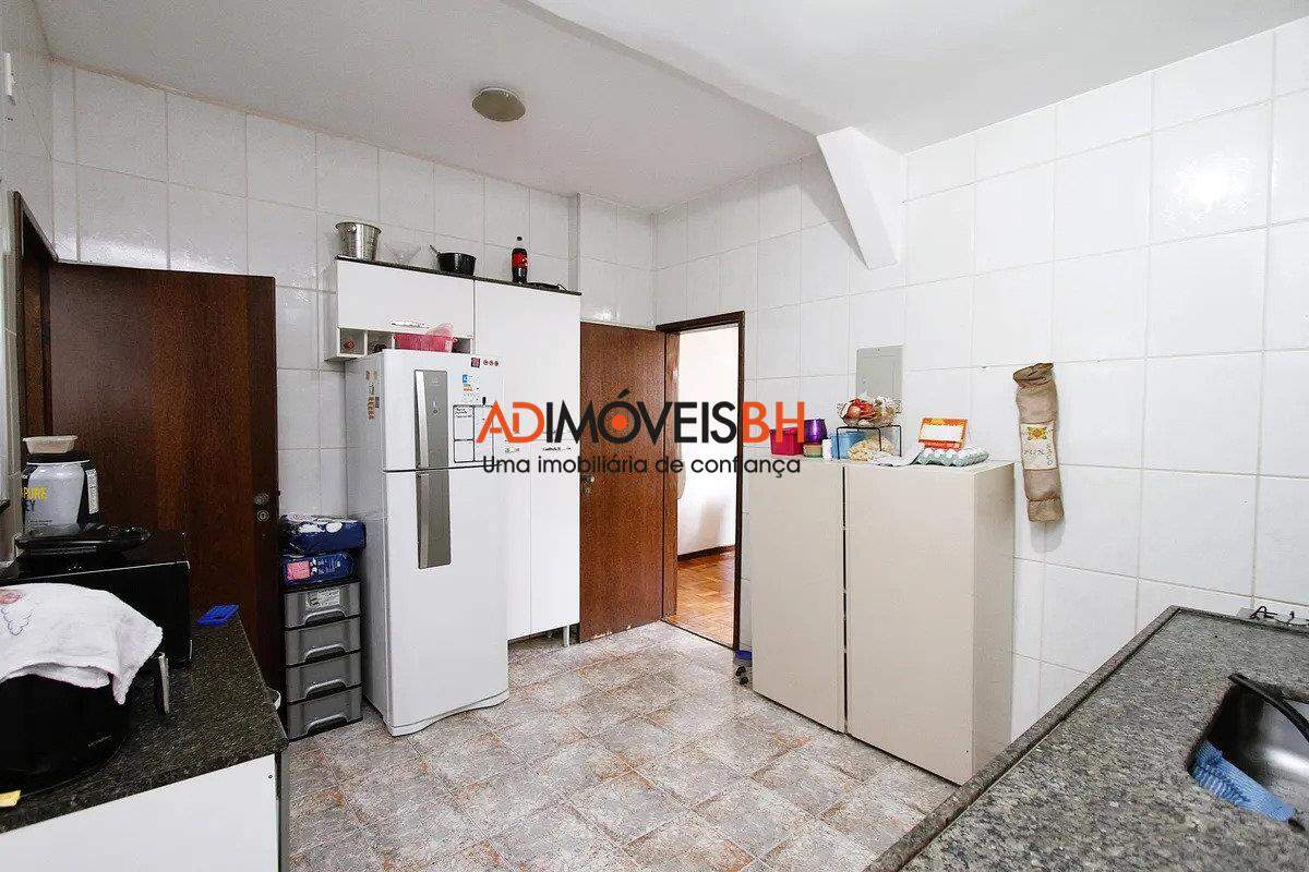 Apartamento à venda no Coração de Jesus: 