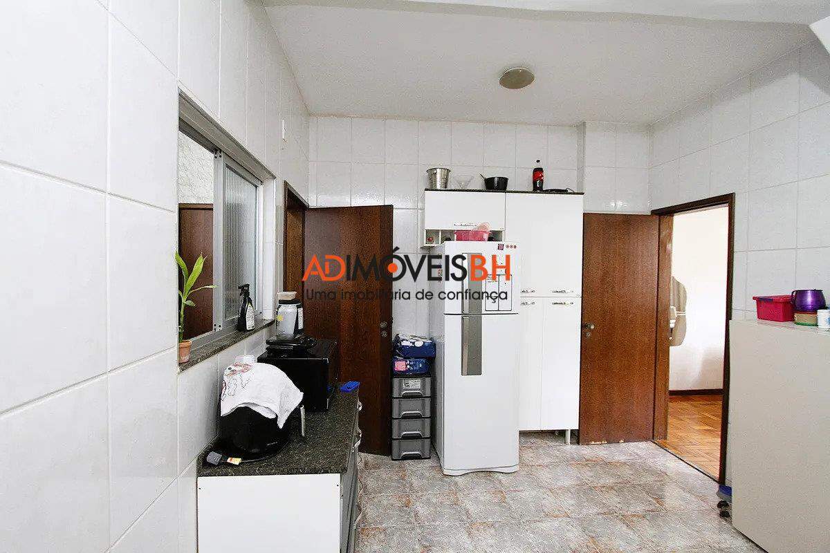 Apartamento à venda no Coração de Jesus: 