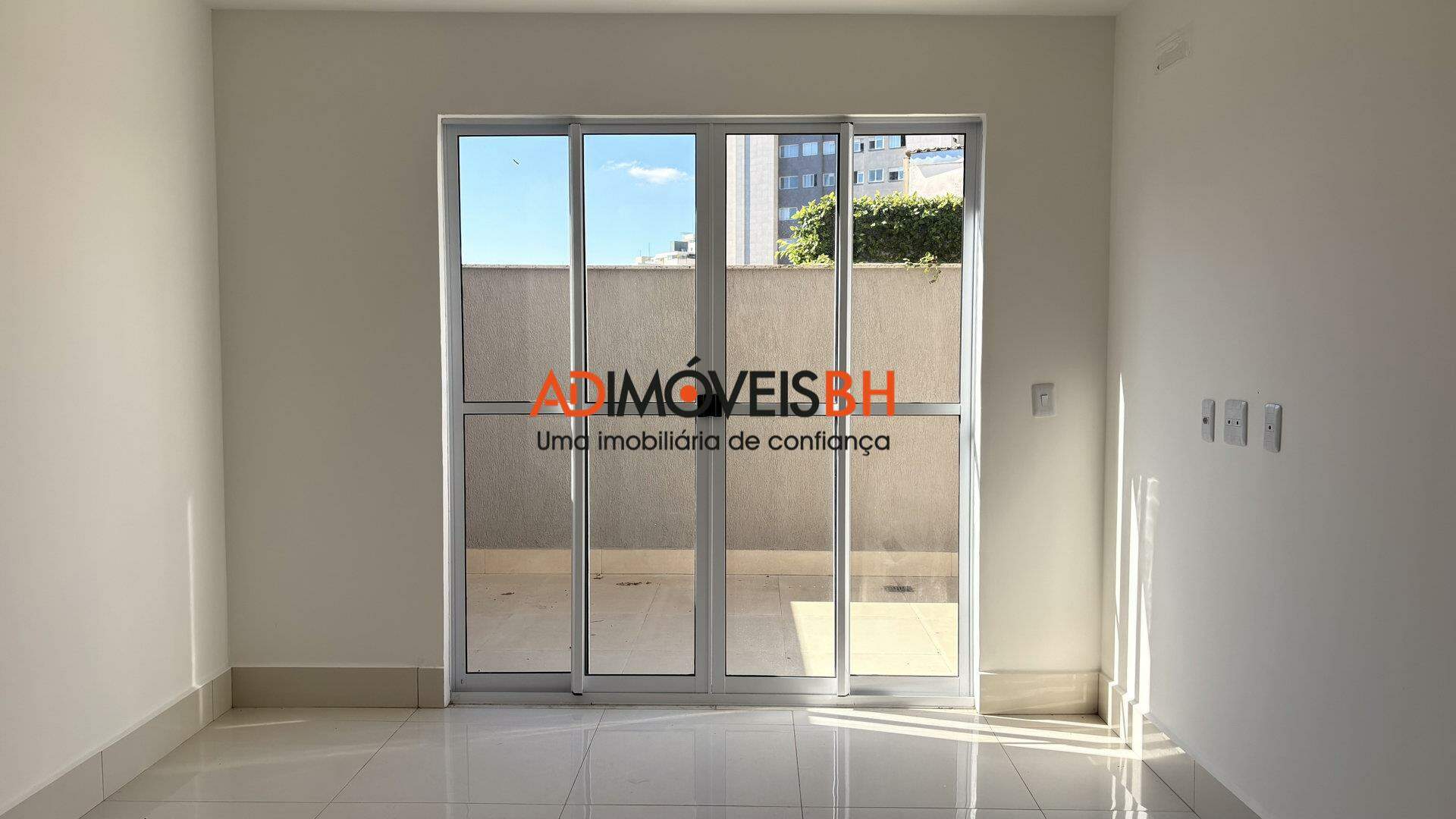 Apto Área Privativa à venda no Vila Paris: 