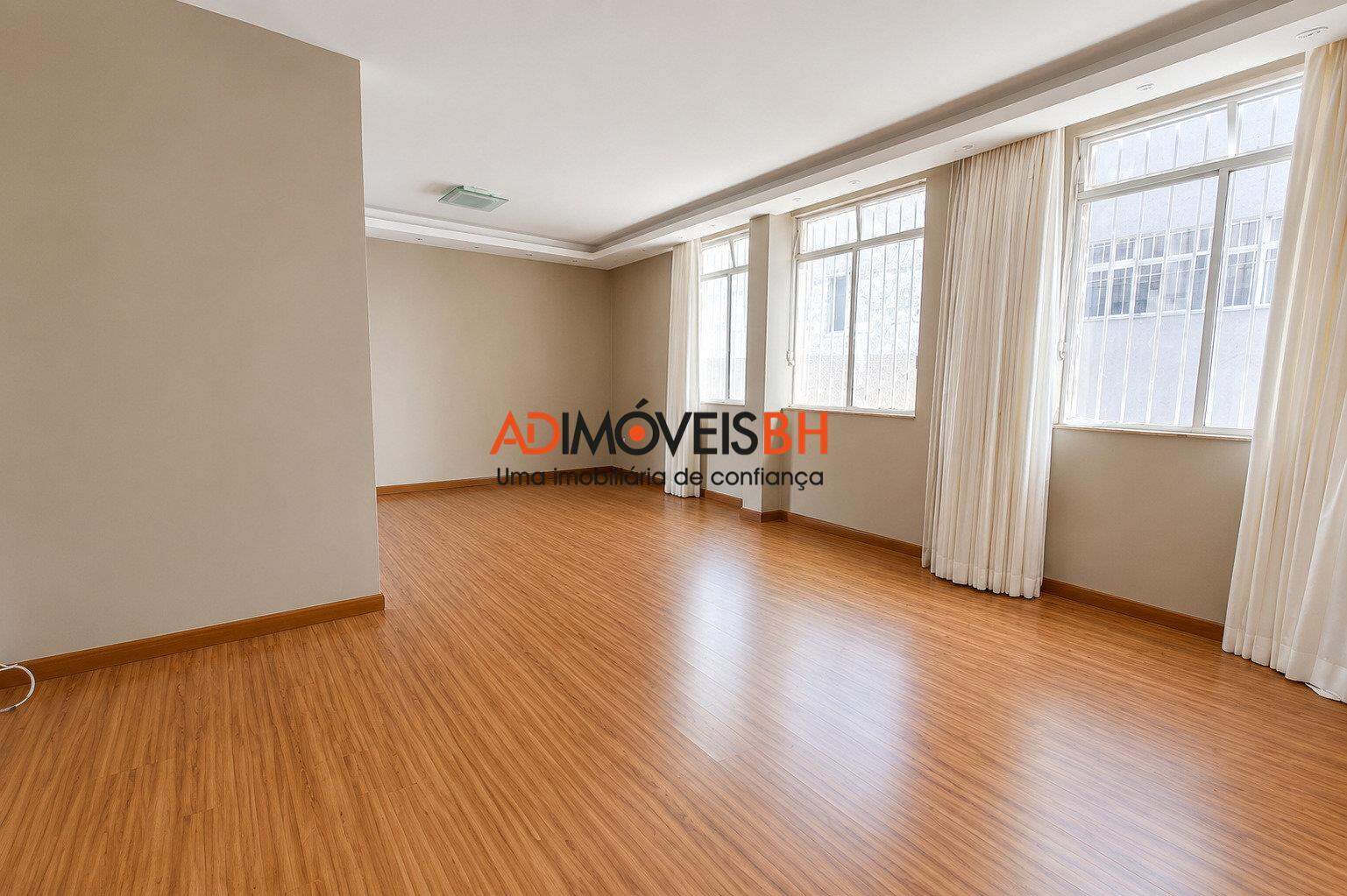 Apartamento à venda no Cruzeiro: 