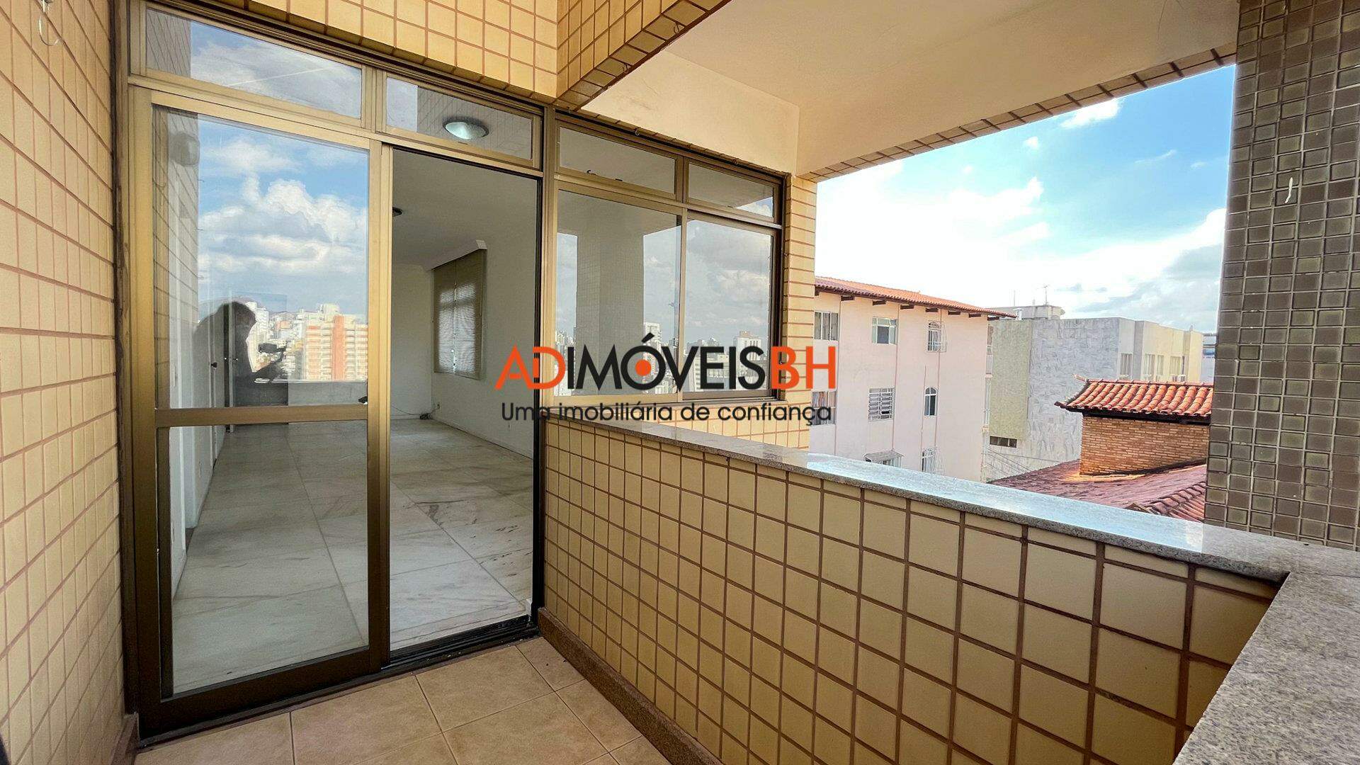 Apartamento à venda no Coração de Jesus: 