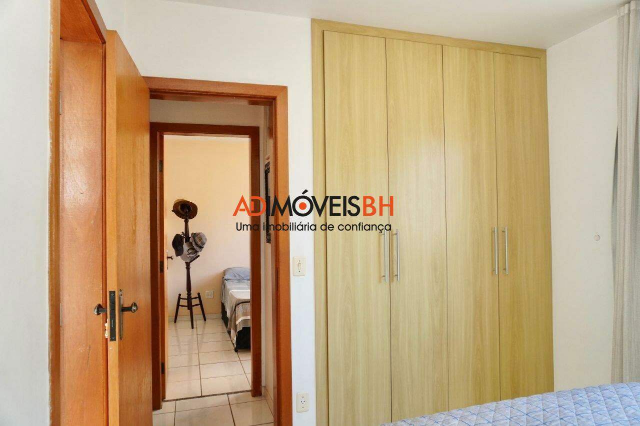 Apartamento à venda no Sagrada Família: 