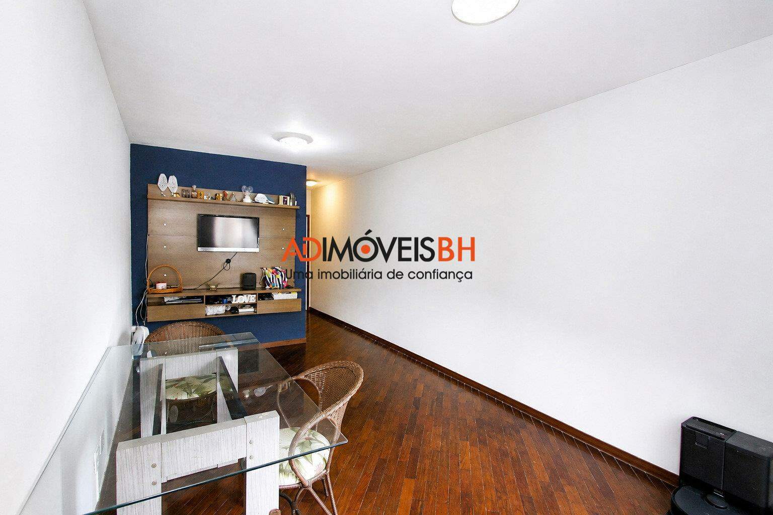 Apartamento à venda no Coração de Jesus: 