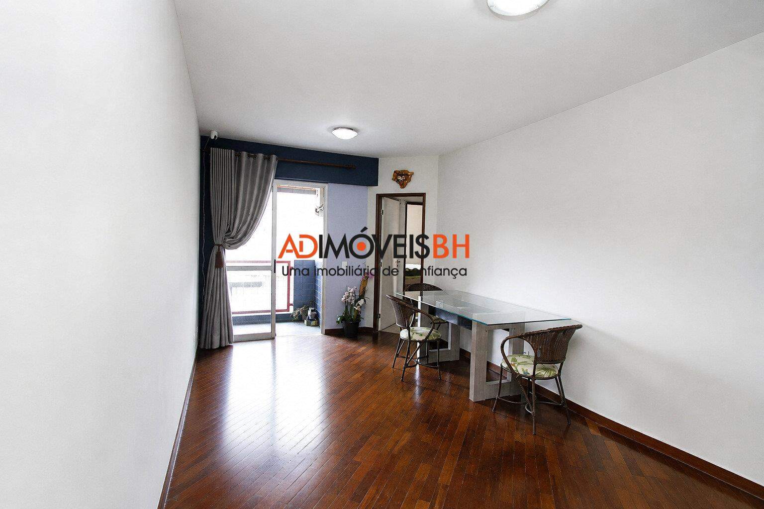 Apartamento à venda no Coração de Jesus: 