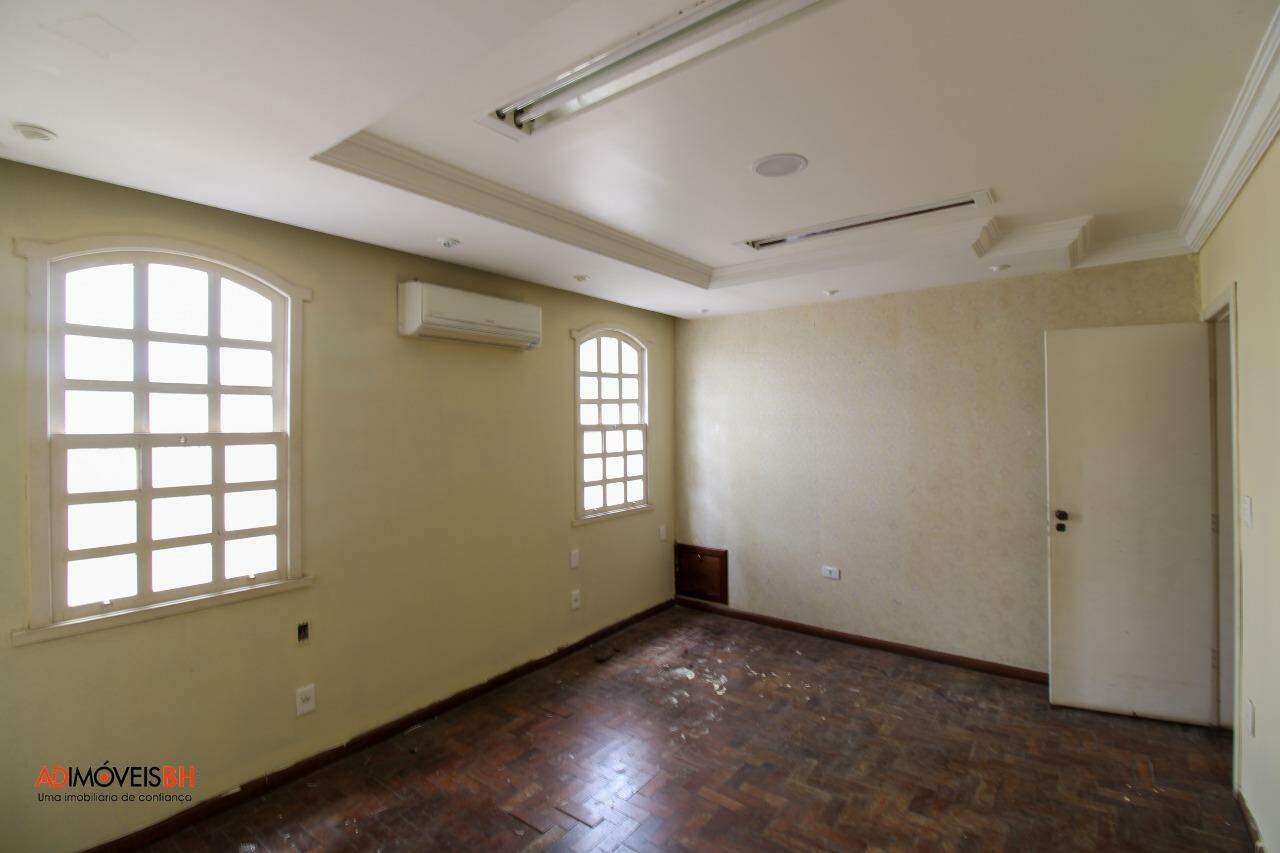 Casa Residencial à venda no Dona Clara: 