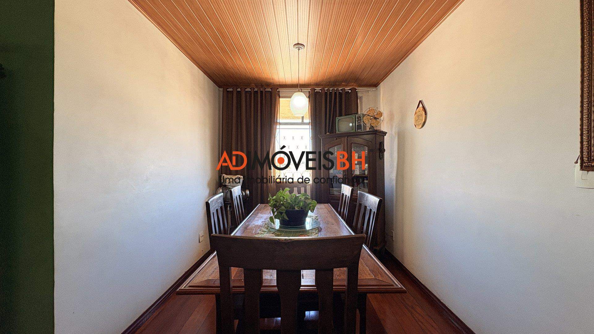 Apartamento à venda no Colegio Batista: 