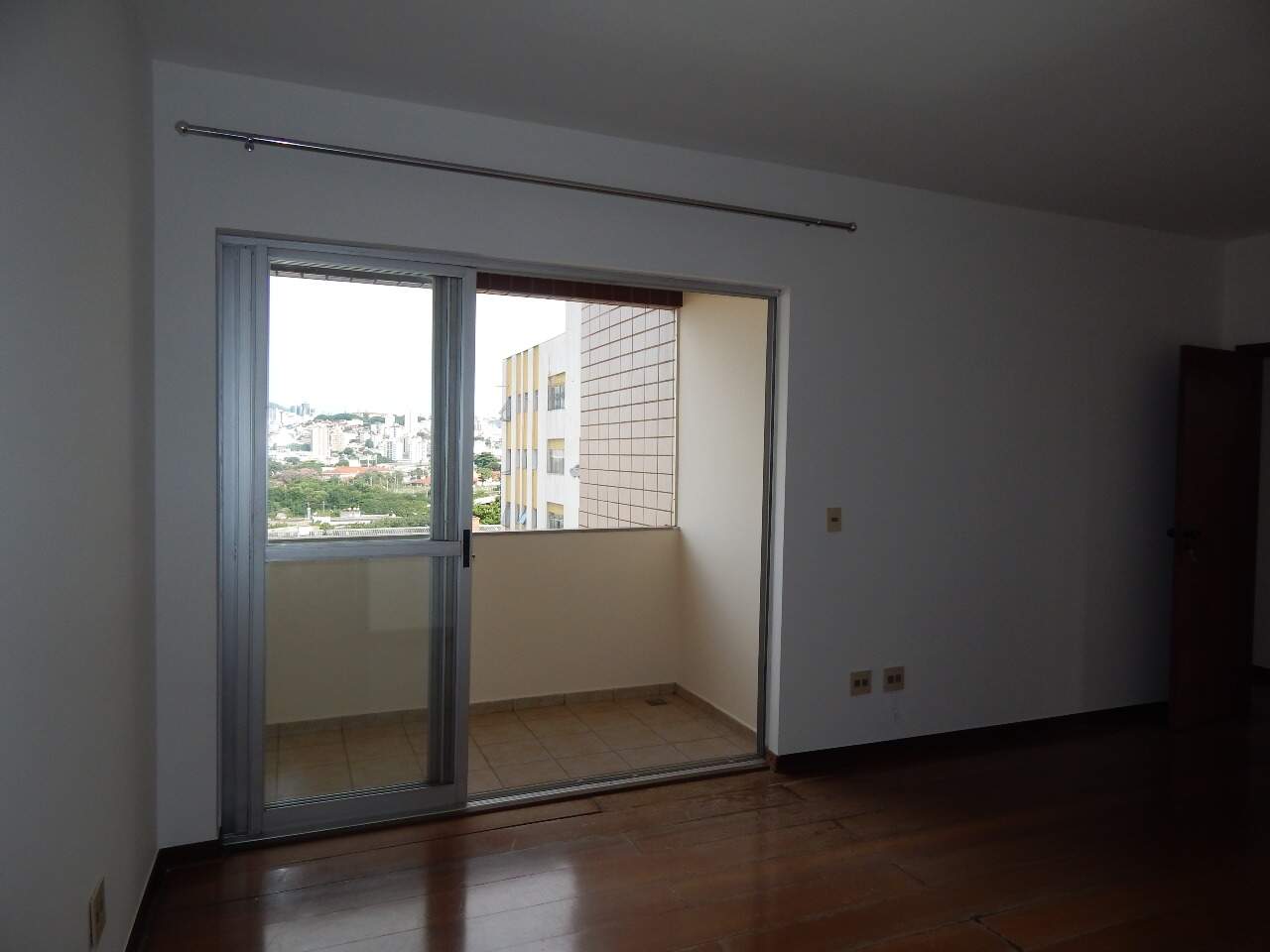 Apartamento para aluguel no Coração Eucarístico: 