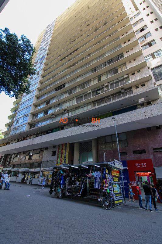 Sala à venda no Centro: 