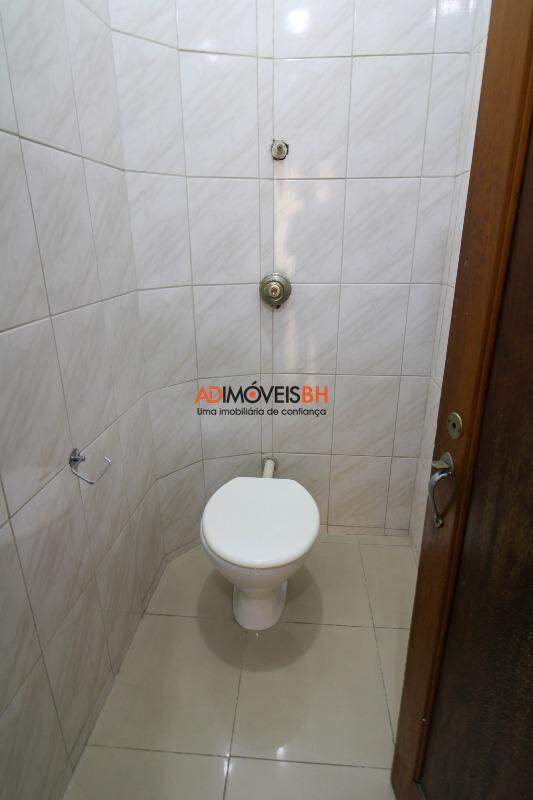 Sala à venda no Centro: 