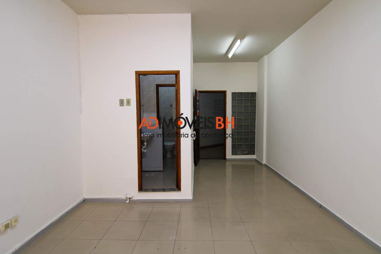 Sala à venda no Centro: 