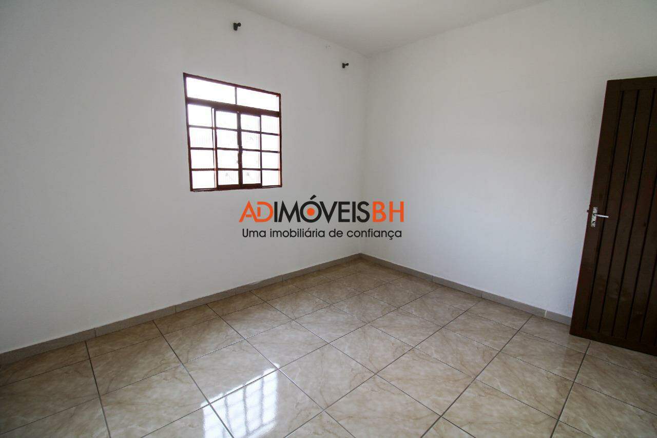 Barracão para aluguel no Caiçaras: Barracão - 2 quartos - Quarto