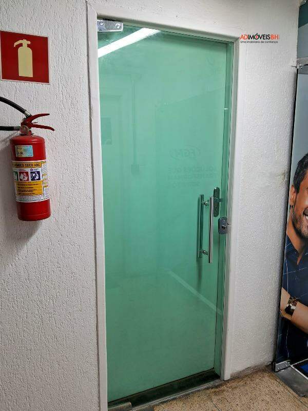 Sala para aluguel no Centro: 