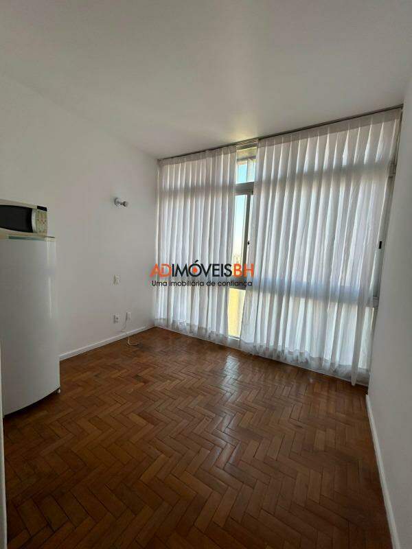Apartamento para aluguel no Santo Agostinho: Apartamento - 1 quarto - Quarto e cozinha