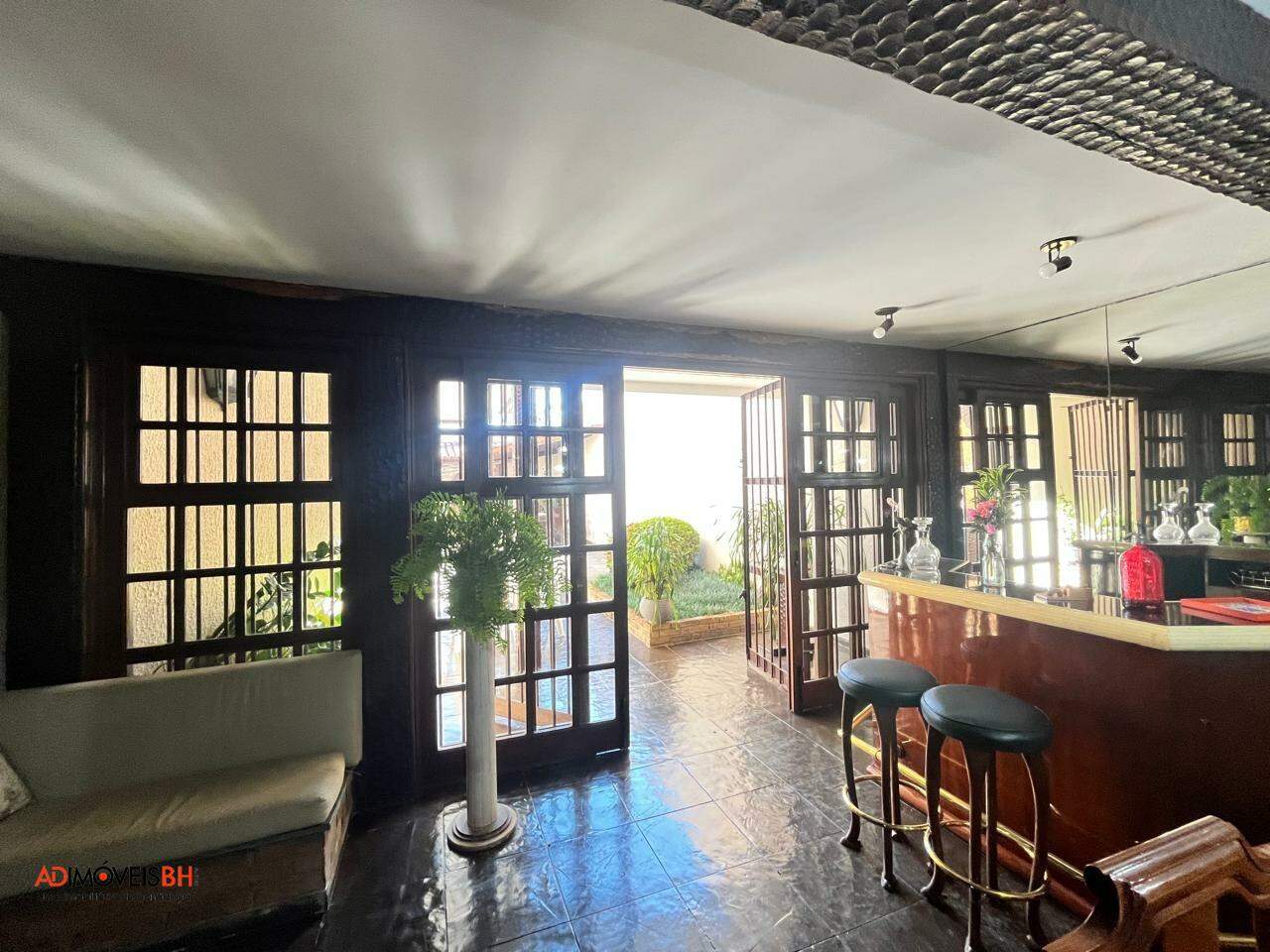 Casa Residencial à venda no Belvedere: 