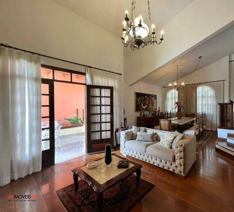 Casa Residencial à venda no Belvedere: 