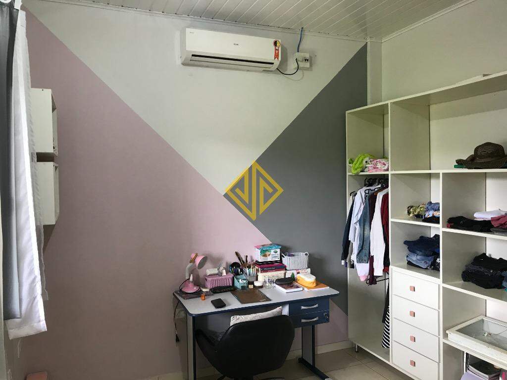 Casa à venda com 3 quartos, 100m² - Foto 6