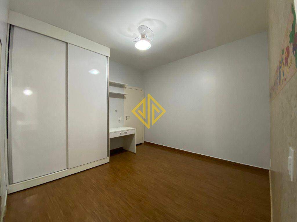 Sobrado à venda com 3 quartos, 218m² - Foto 11