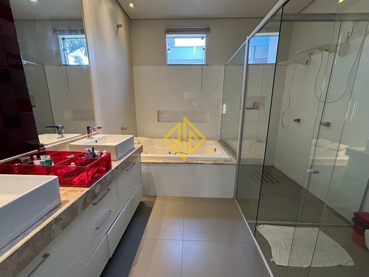 Casa à venda no Condomínio Duque De Caxias: 