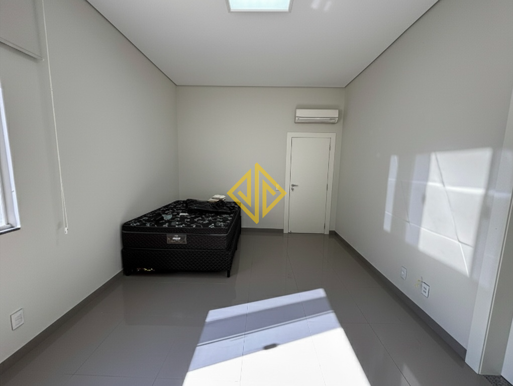 Casa à venda no Condomínio Duque De Caxias: 