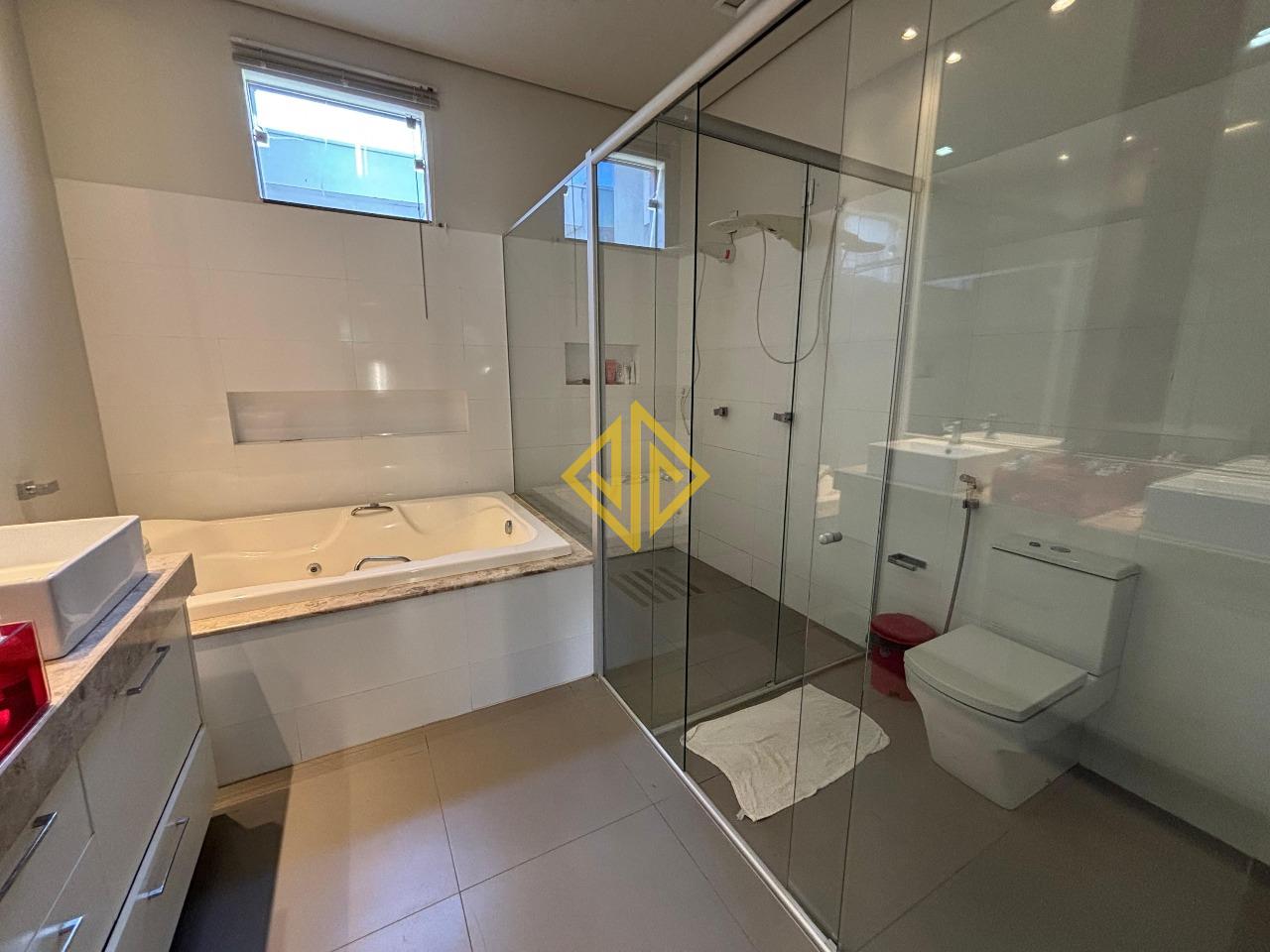 Casa à venda no Condomínio Duque De Caxias: 