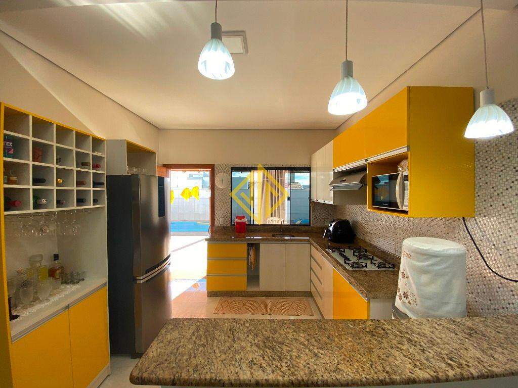 Casa, 3 quartos, 177 m² - Foto 4