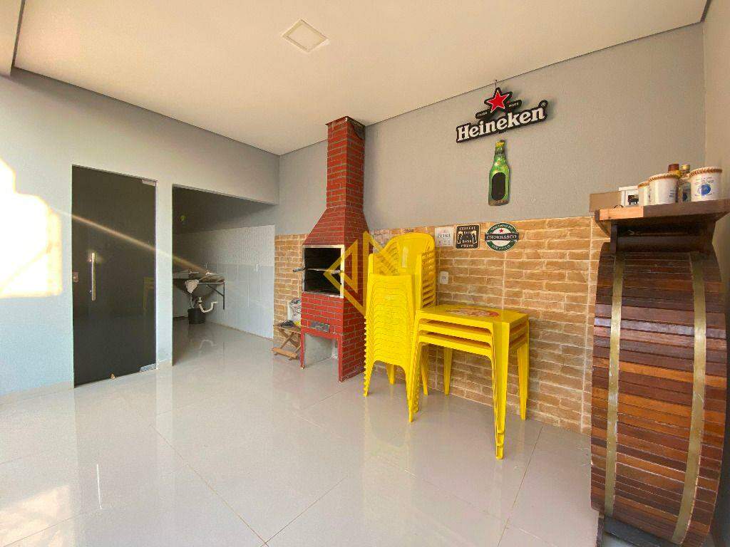 Casa à venda com 3 quartos, 226m² - Foto 18