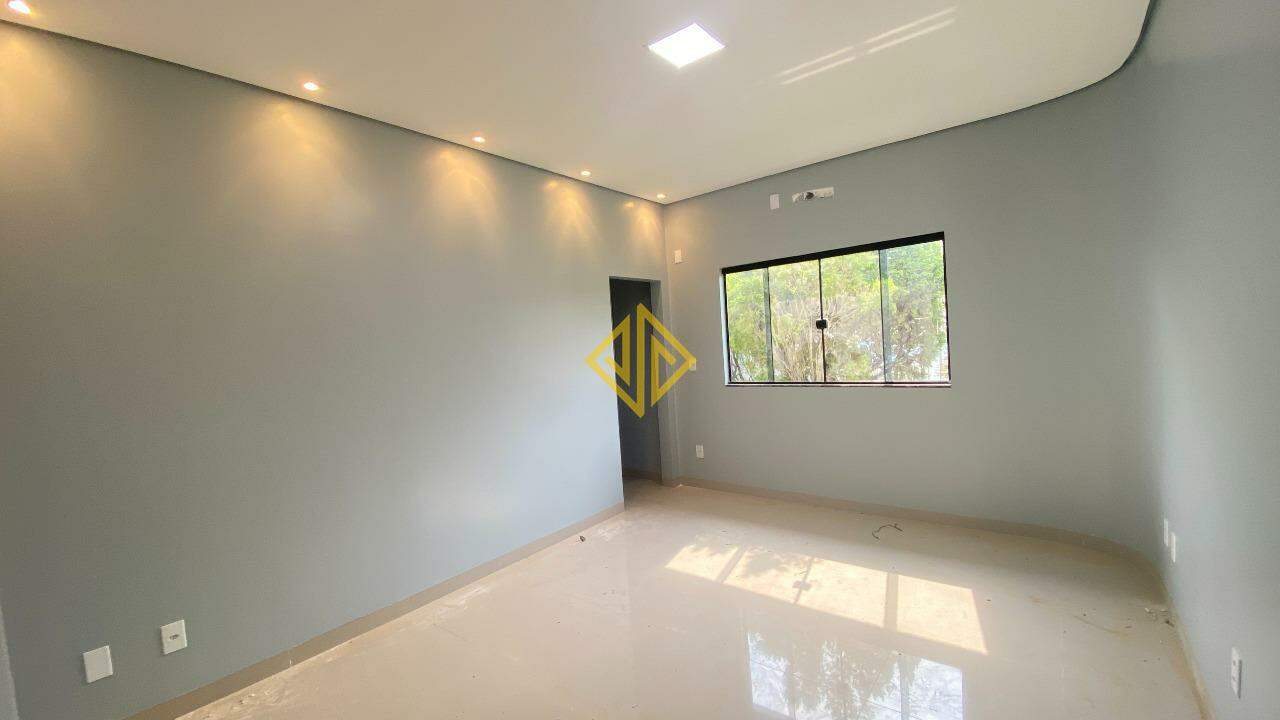 Casa à venda com 3 quartos, 210m² - Foto 5