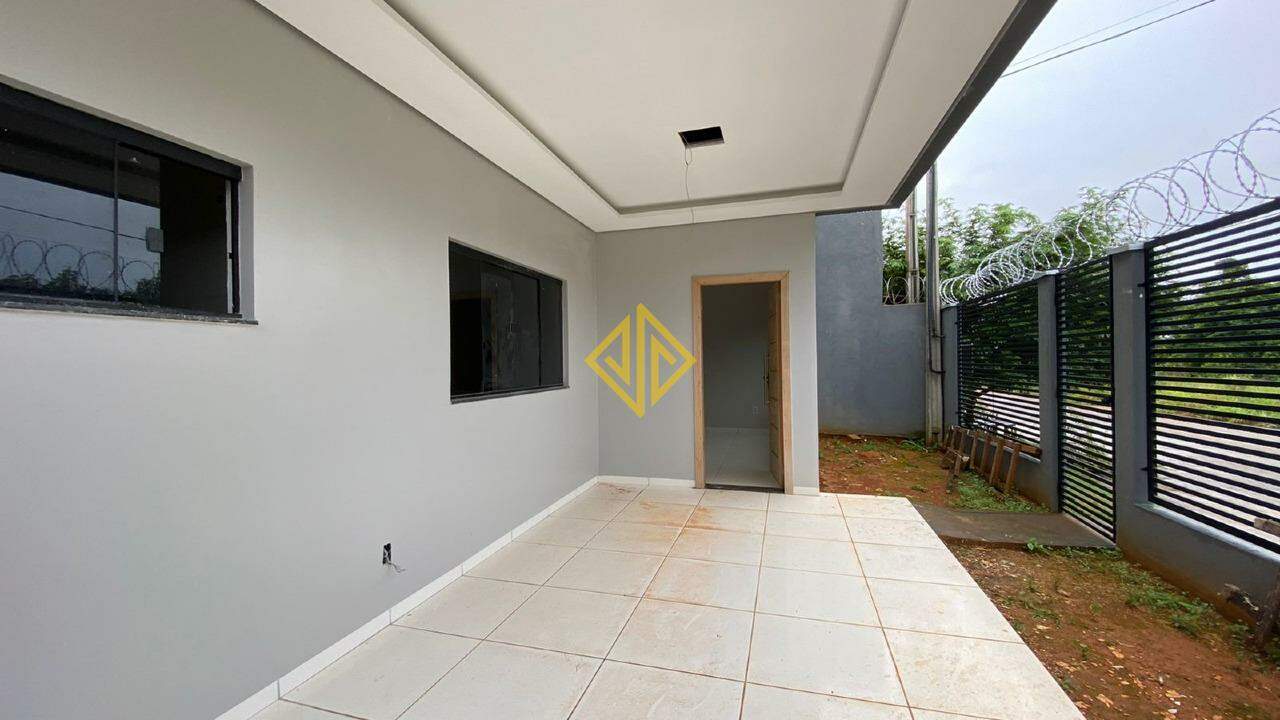 Casa à venda com 2 quartos, 83m² - Foto 2