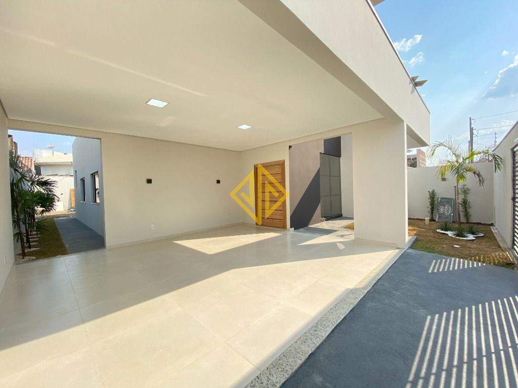 Casa à venda com 3 quartos, 188m² - Foto 2