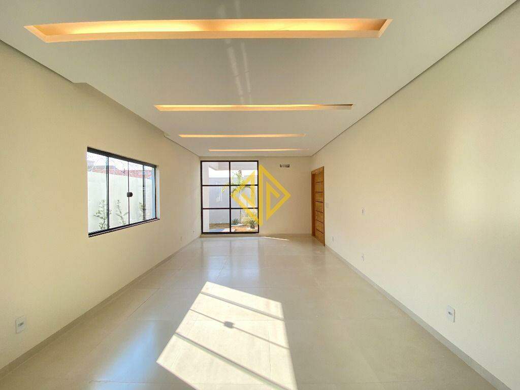 Casa à venda com 3 quartos, 188m² - Foto 3