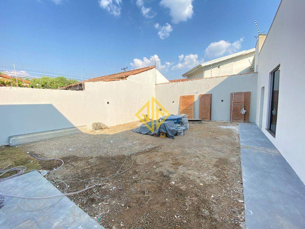 Casa à venda com 3 quartos, 188m² - Foto 14